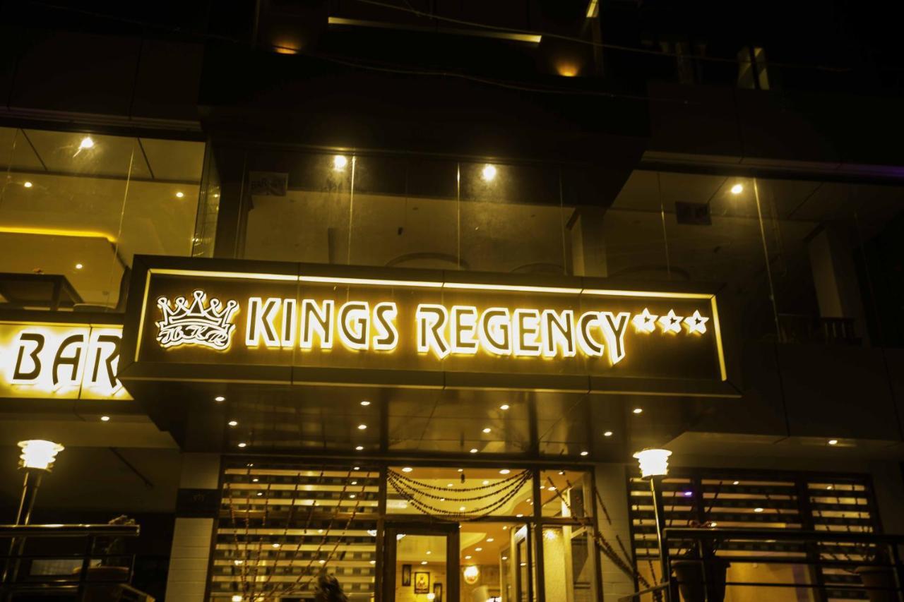 Hotel Kings Regency Drang Esterno foto
