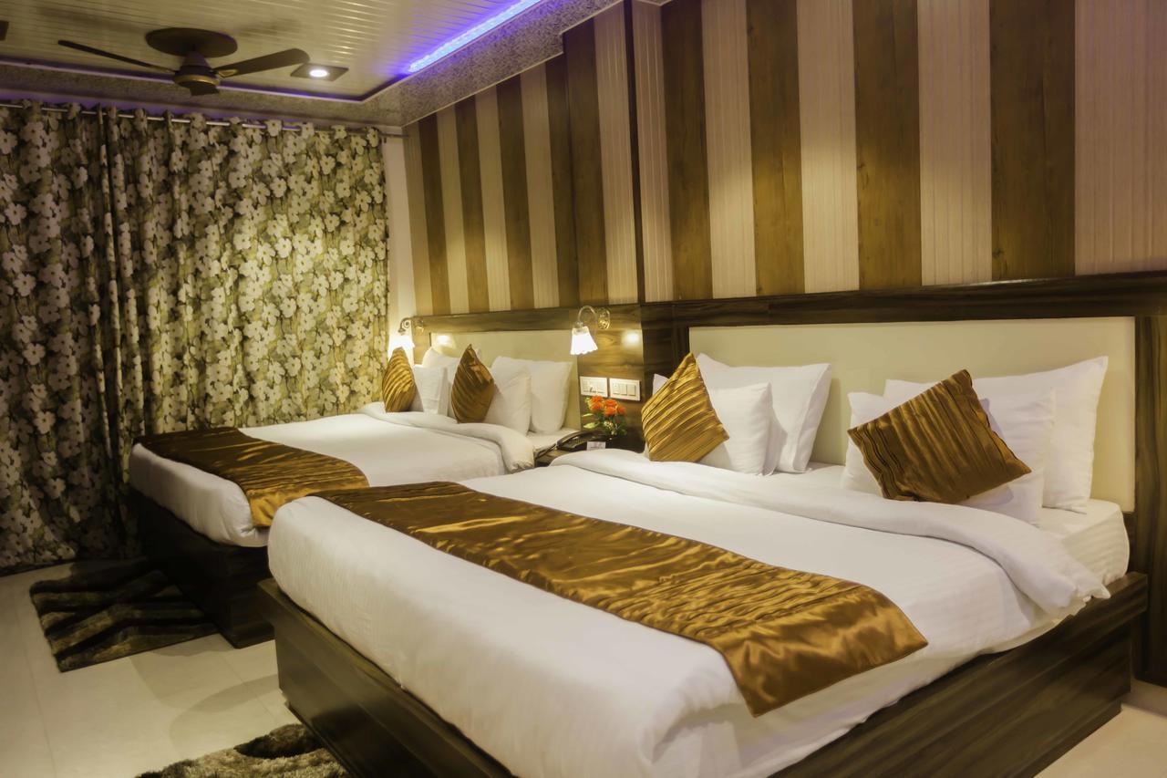 Hotel Kings Regency Drang Esterno foto
