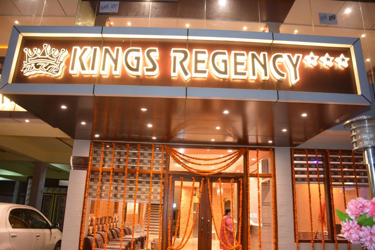 Hotel Kings Regency Drang Esterno foto